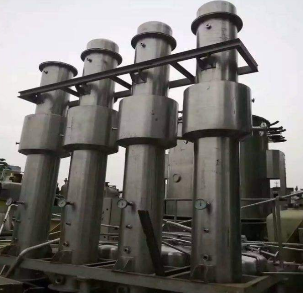 多效蒸發(fā)器是如何節(jié)能減排的呢? 多效蒸發(fā)器是如何節(jié)能減排的呢?